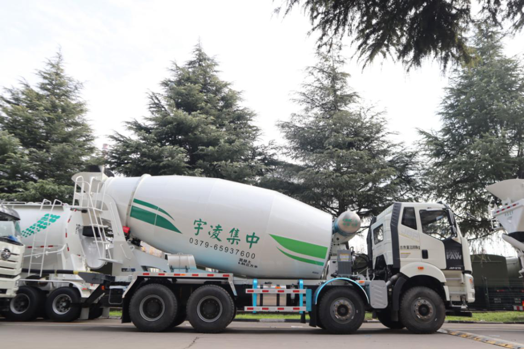 2025新澳门免费原料宝典