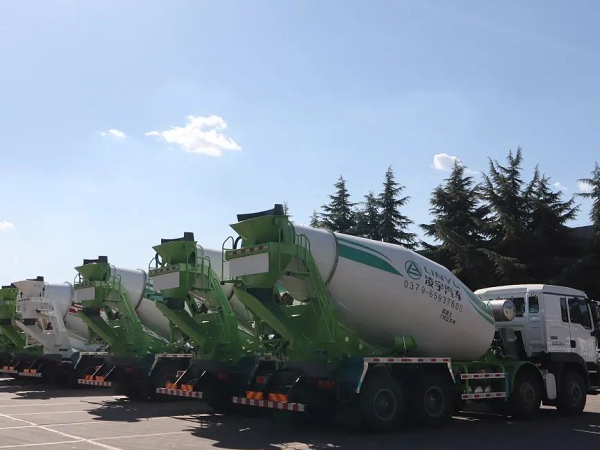 2025新澳门免费原料宝典