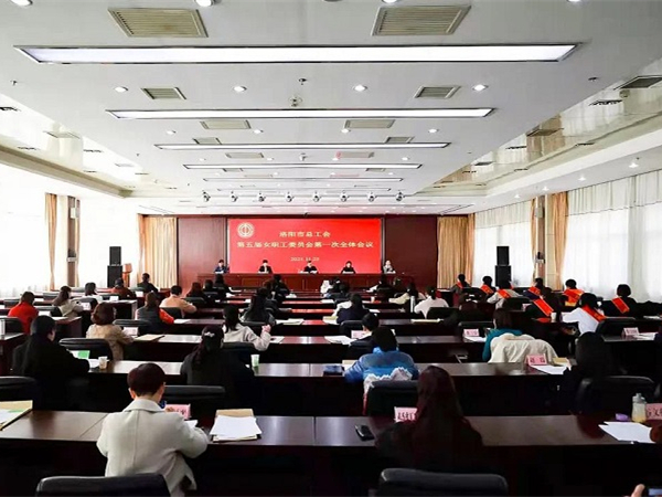 2025新澳门免费原料宝典