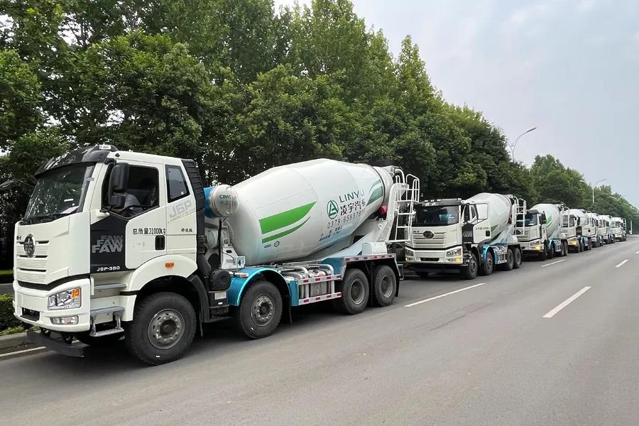 2025新澳门免费原料宝典