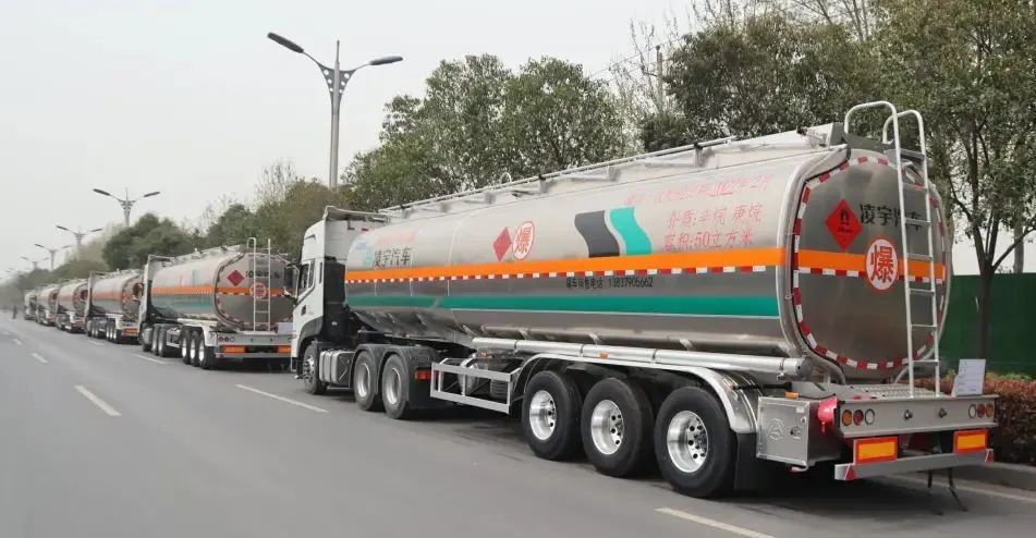 2025新澳门免费原料宝典