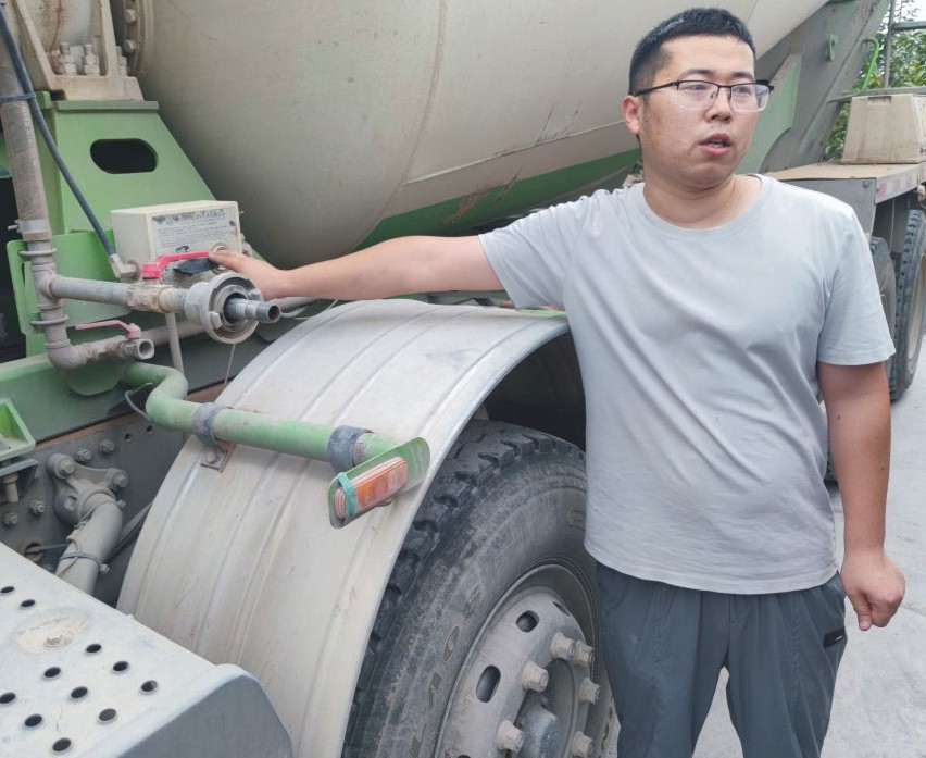 2025新澳门免费原料宝典