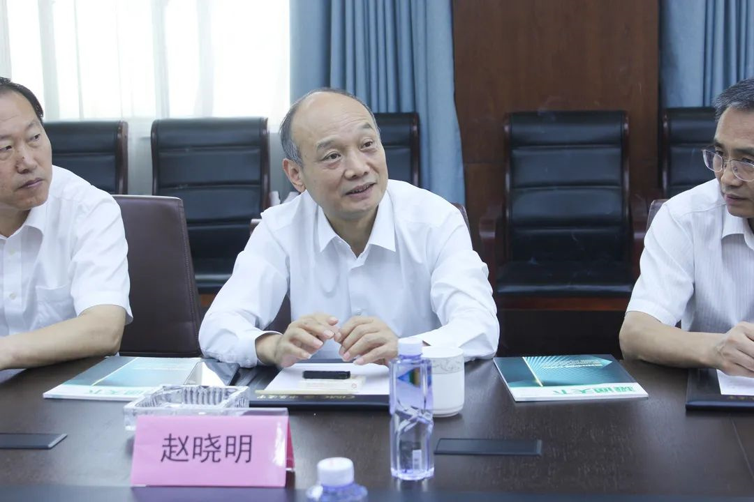 2025新澳门免费原料宝典