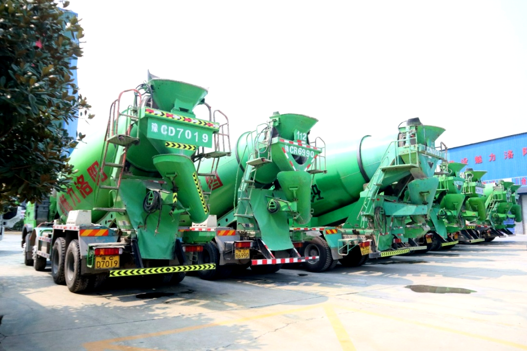 2025新澳门免费原料宝典