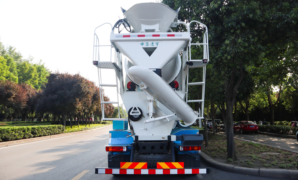 2025新澳门免费原料宝典