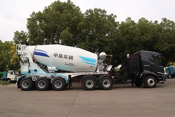 水泥罐车
