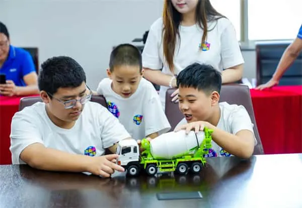 2025新澳门免费原料宝典